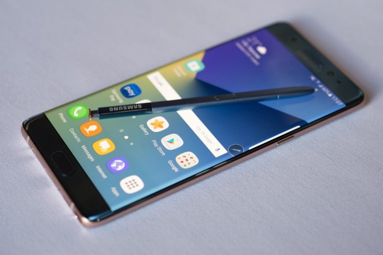 Burger King’de Galaxy Note 7 Patladı Burger King’de Galaxy Note 7 Patladı
